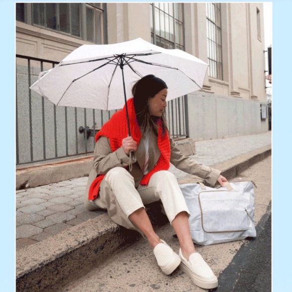 Lightweight Foldable Tote - Picture 10 of 15